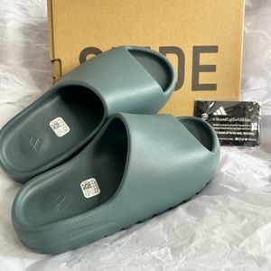 🔥Brand New Yeezy Slides Slate Marine Size 9 Men (9-9.5 Women) 2023 Drop 🔥